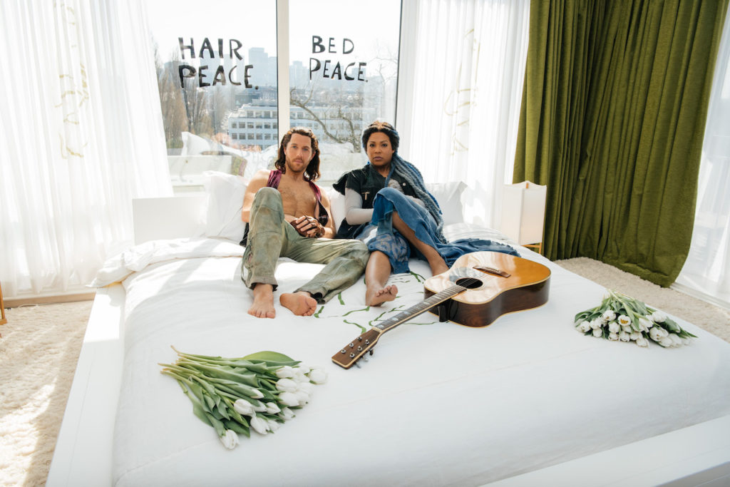 'Hair' doet oude tijden herleven in het Hilton Hotel Amsterdam