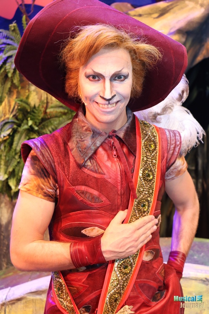 Zwervende Katten Gaan In Premiere In Nieuwe Luxor Musicaljournaal