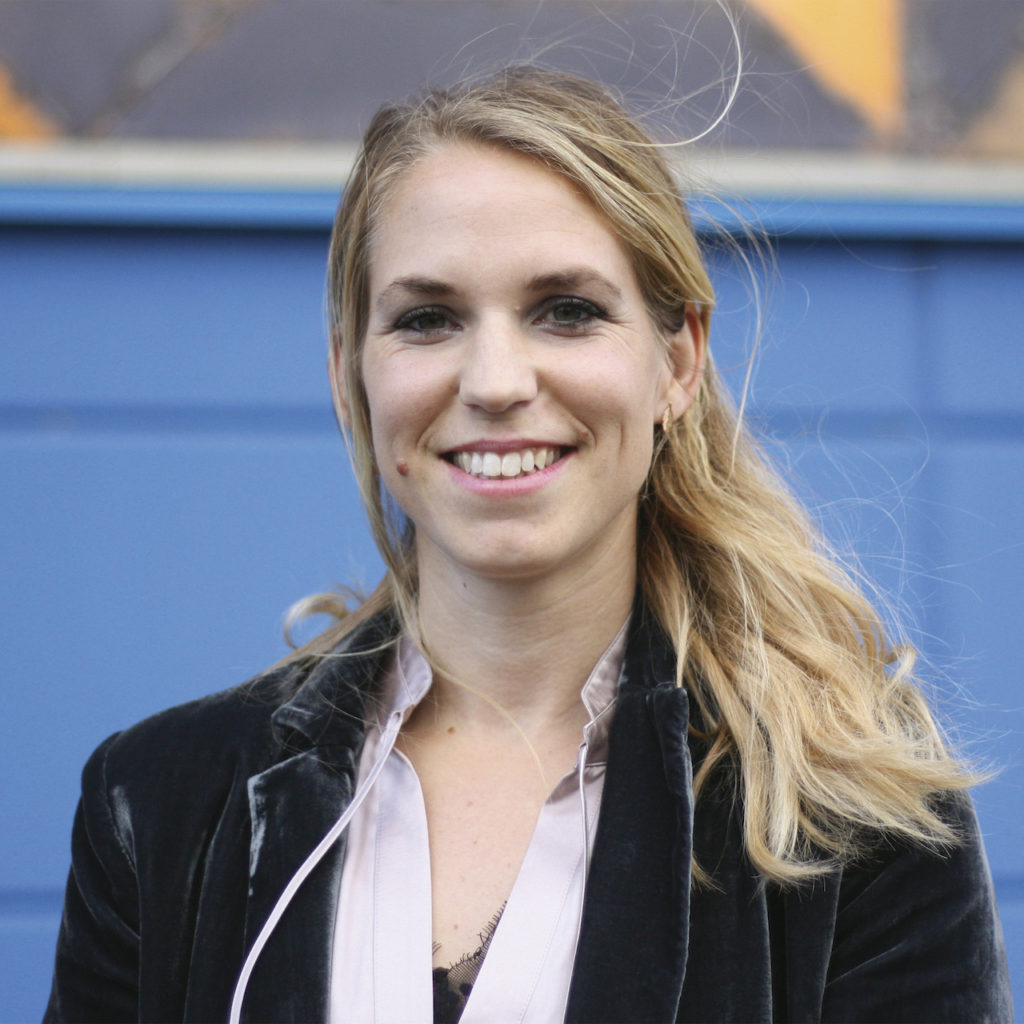 Schaatster Annette Gerritsen beleeft première musical Soof in Groningen