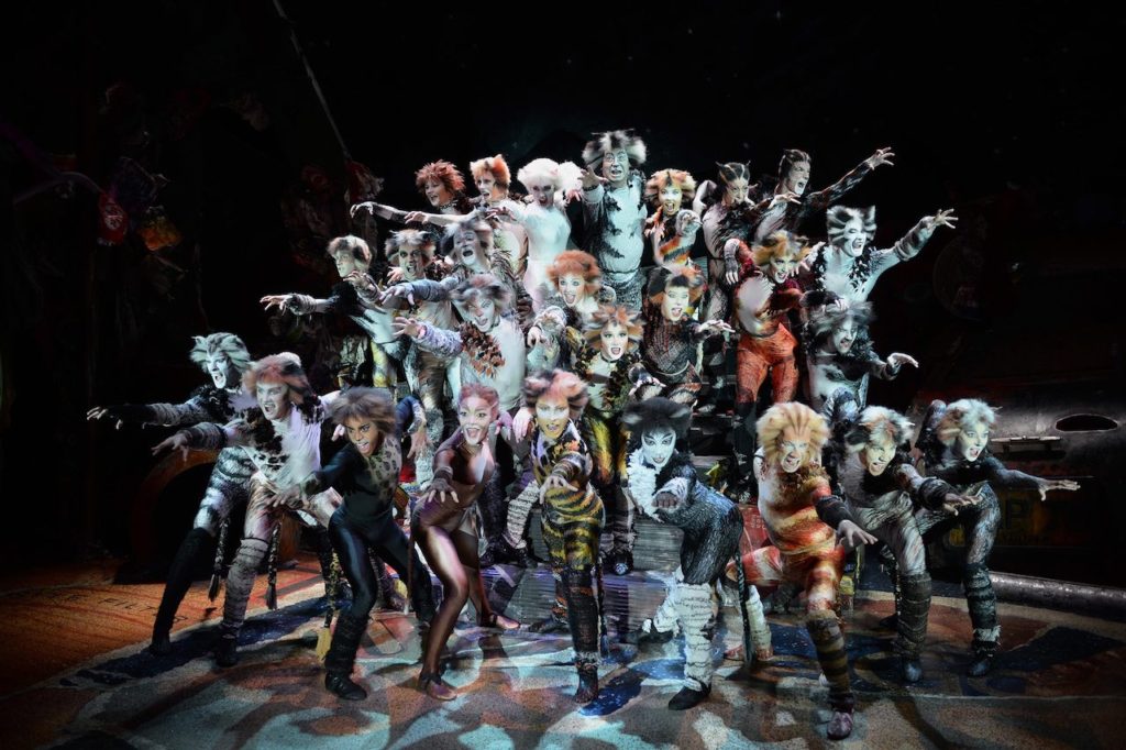 Reünie bij Europese première 'Cats' in Rai Theater Amsterdam