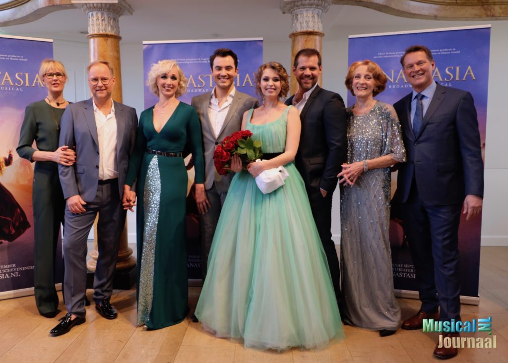 Hoofdrolspelers musical Anastasia gepresenteerd in Hermitage Amsterdam