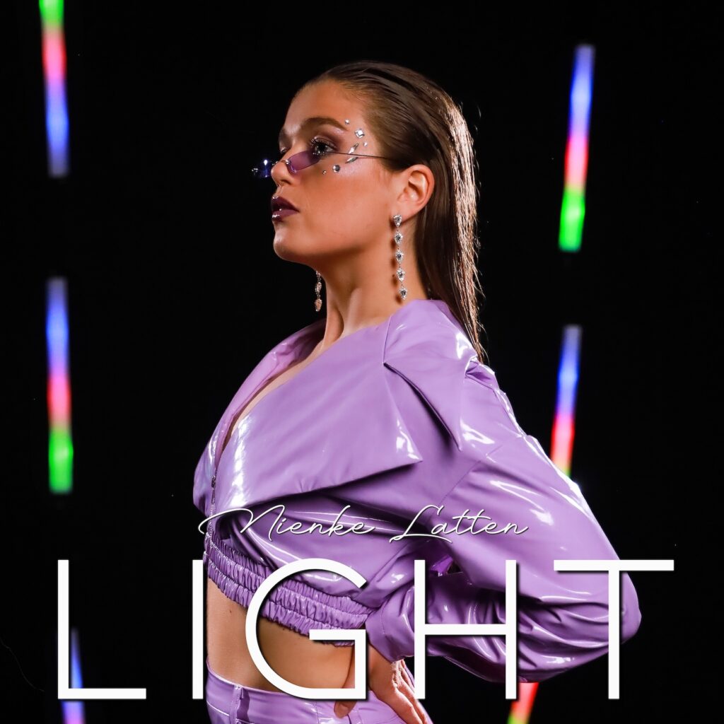 Nienke Latten brengt nieuwe single "LIGHT" uit