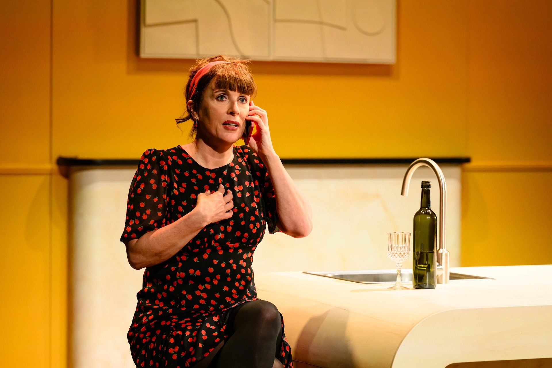 Officiële scènefoto’s van de nieuwe musical 'Ver van je bed